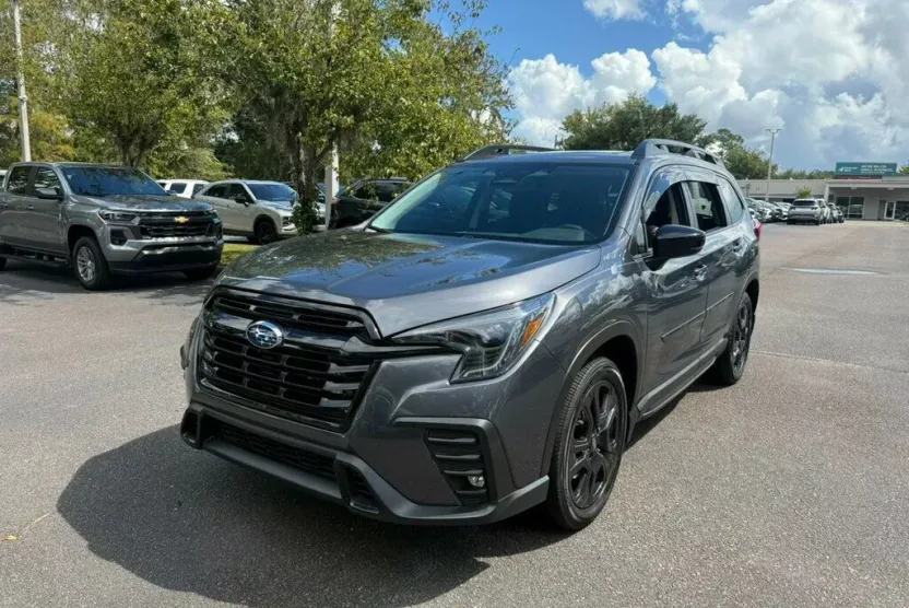 2025 Subaru Ascent Onyx Edition photo 1