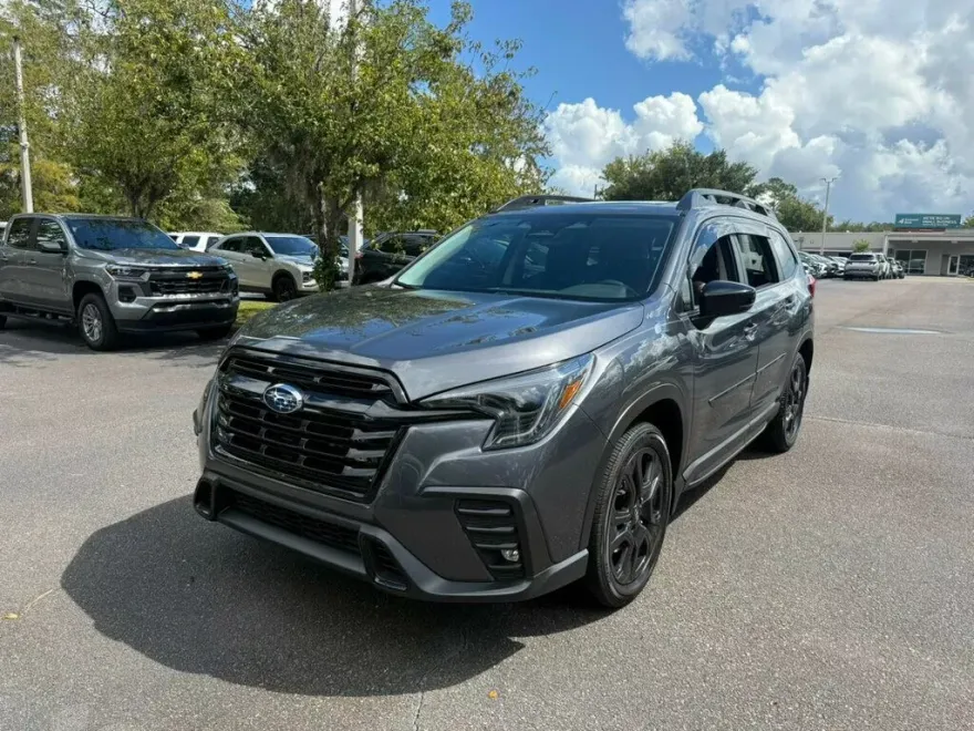 2025 Subaru Ascent Onyx Edition photo 1
