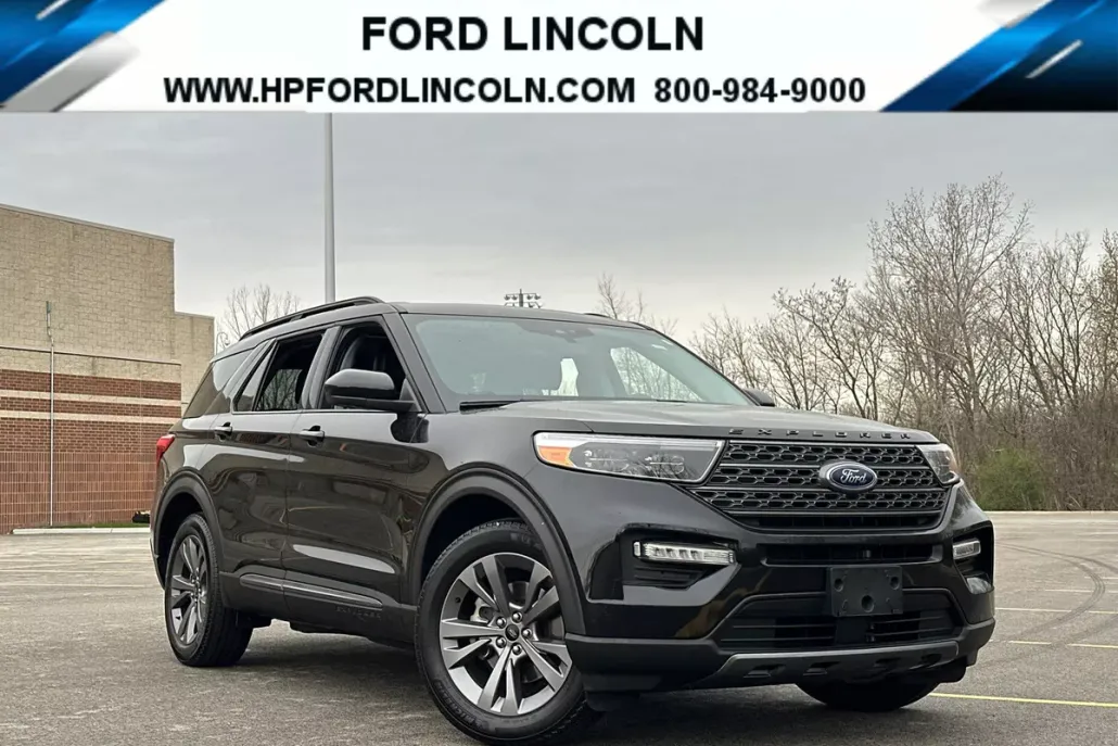 2022 Ford Explorer XLT photo 1
