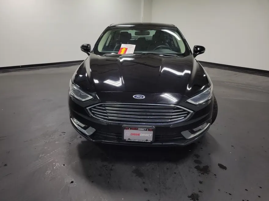2017 Ford Fusion SE photo 1