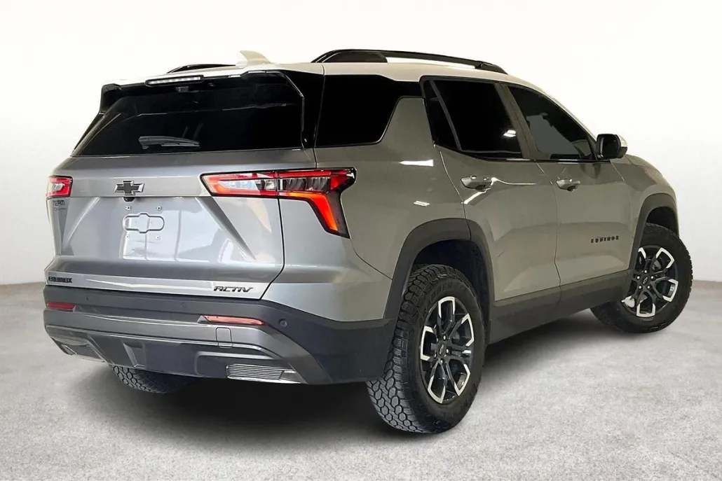 2025 Chevrolet Equinox ACTIV photo 1