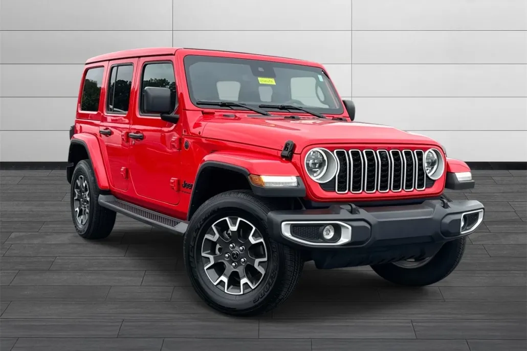 2025 Jeep Wrangler Sahara photo 1