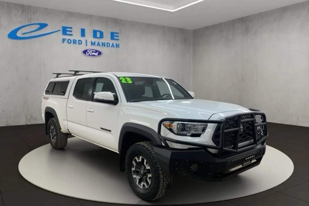2023 Toyota Tacoma TRD Off-Road photo 1