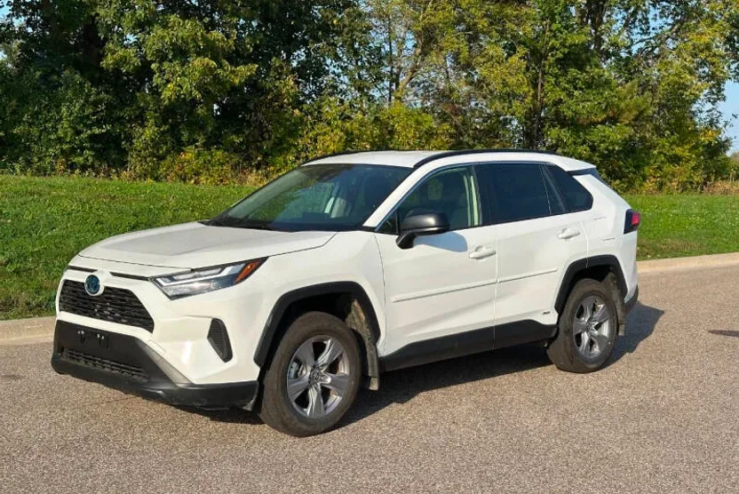 2024 Toyota RAV4 Hybrid LE photo 1