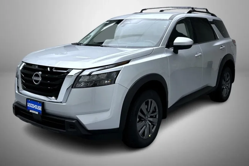 2025 Nissan Pathfinder SV photo 1