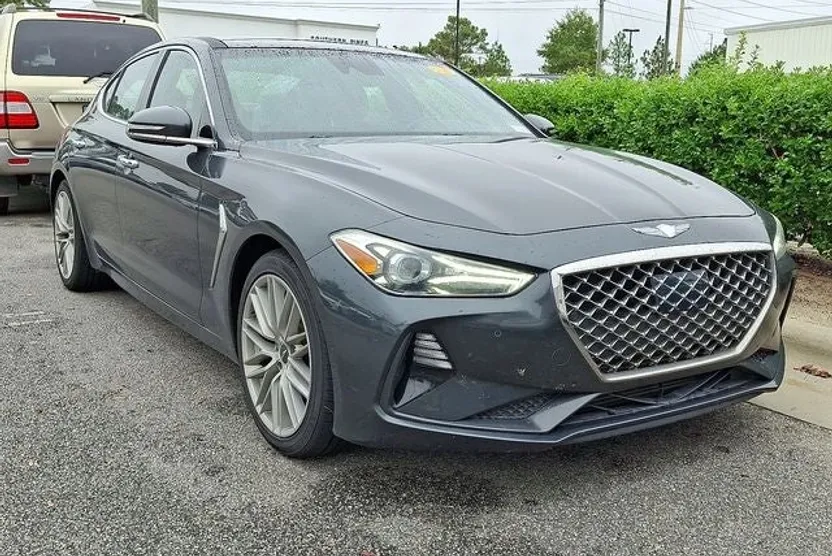 2020 Genesis G70 2.0T photo 1