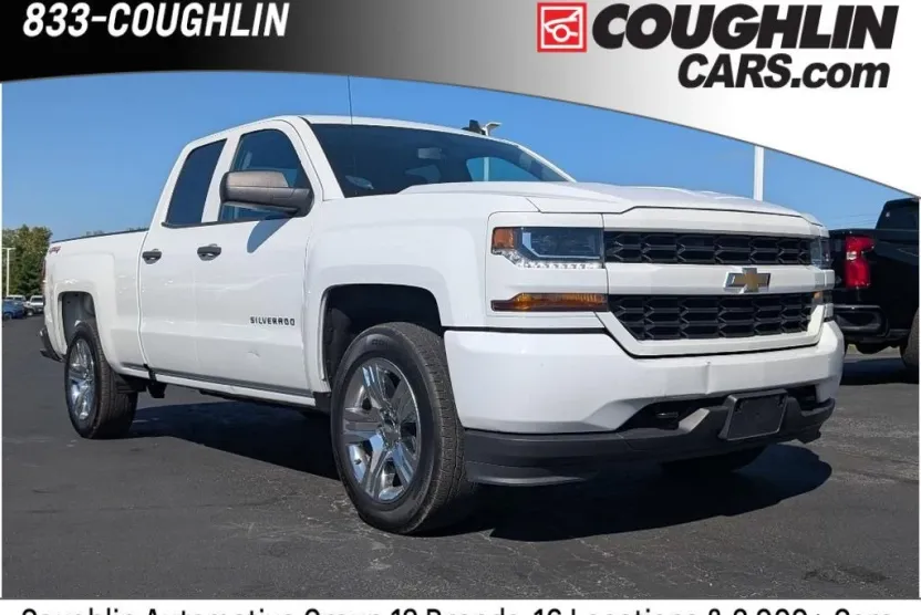 2019 Chevrolet Silverado 1500 Custom photo 1