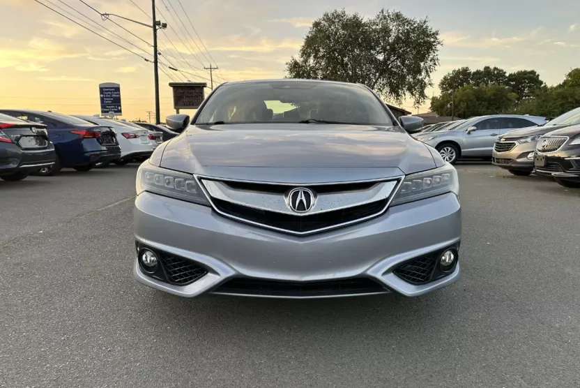 2016 Acura ILX Technology Plus photo 1