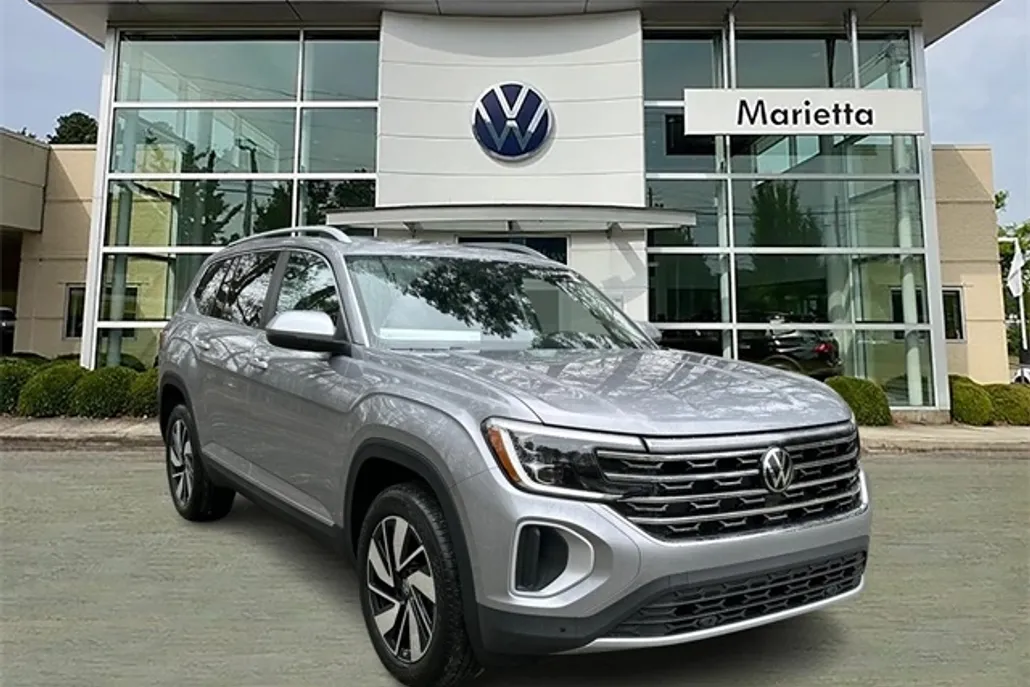 2025 Volkswagen Atlas SEL photo 1