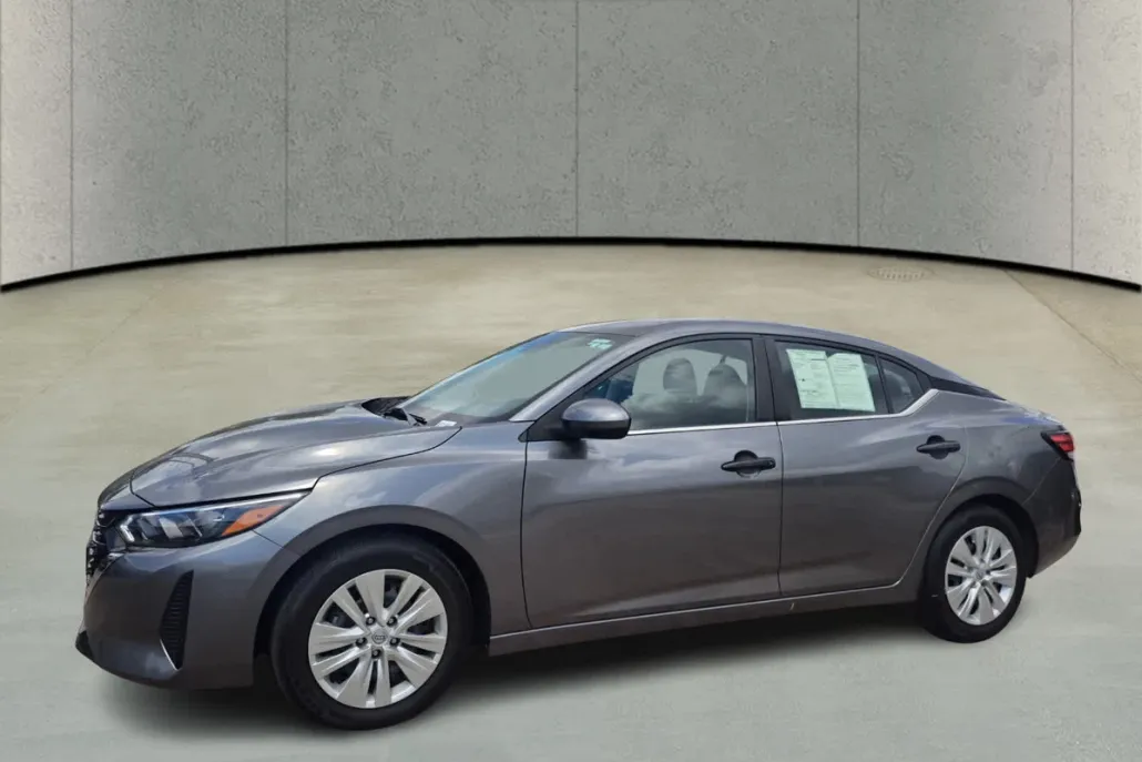 2024 Nissan Sentra S photo 1