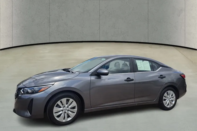 2024 Nissan Sentra S photo 1