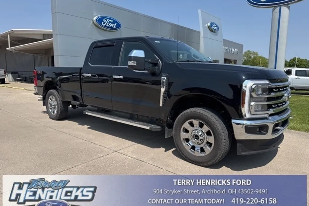 2024 Ford F-350 photo 1