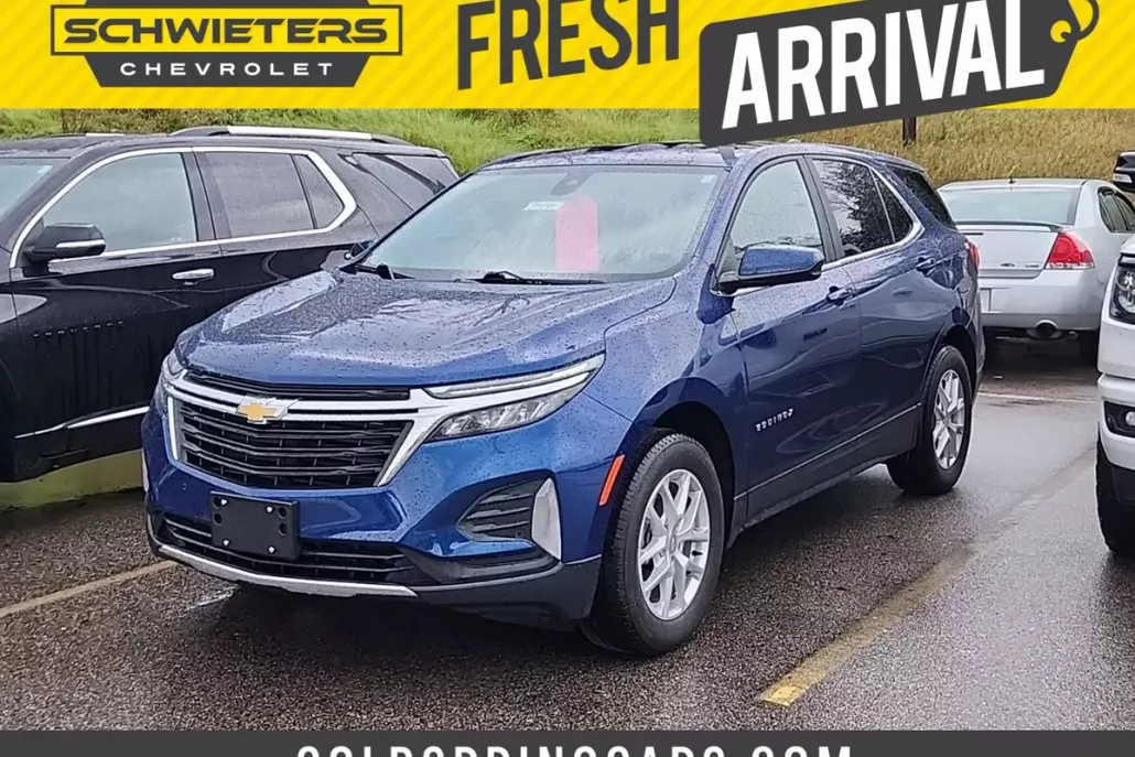2023 Chevrolet Equinox LT photo 1