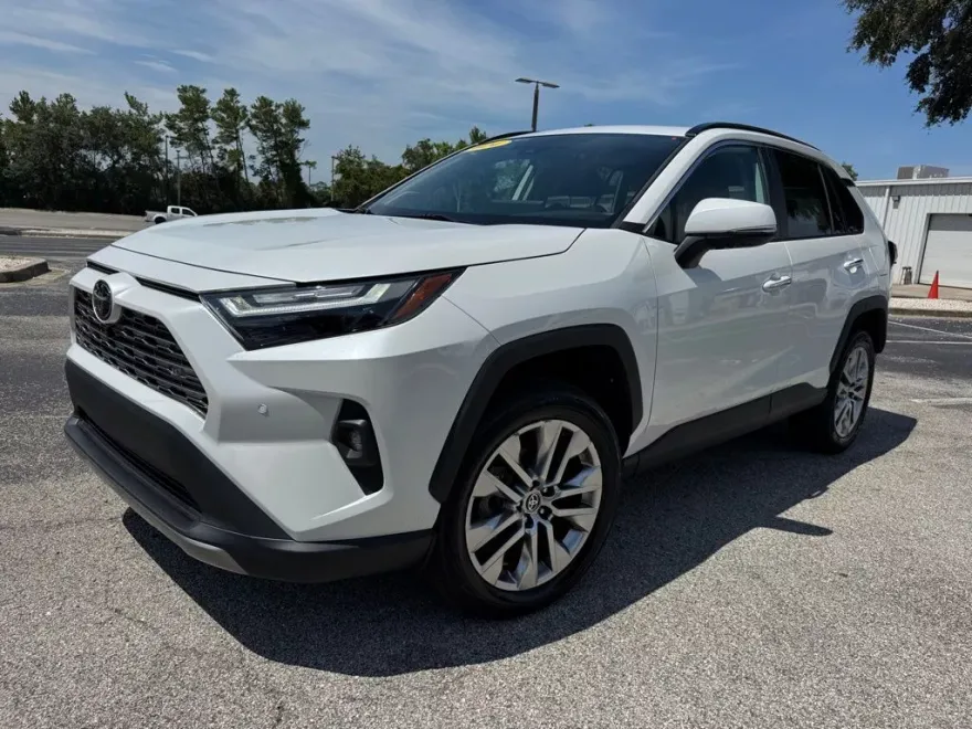 2024 Toyota RAV4 Limited photo 1