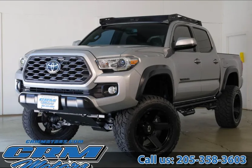 2022 Toyota Tacoma SR Double Cab V6 photo 1