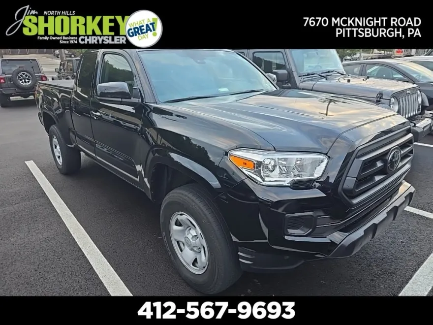 2023 Toyota Tacoma V6 photo 1