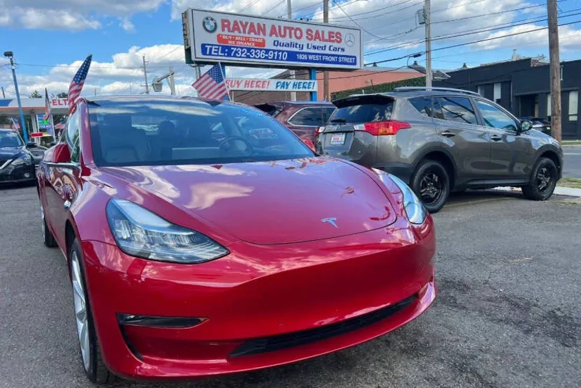 2018 Tesla Model 3 Long Range photo 1