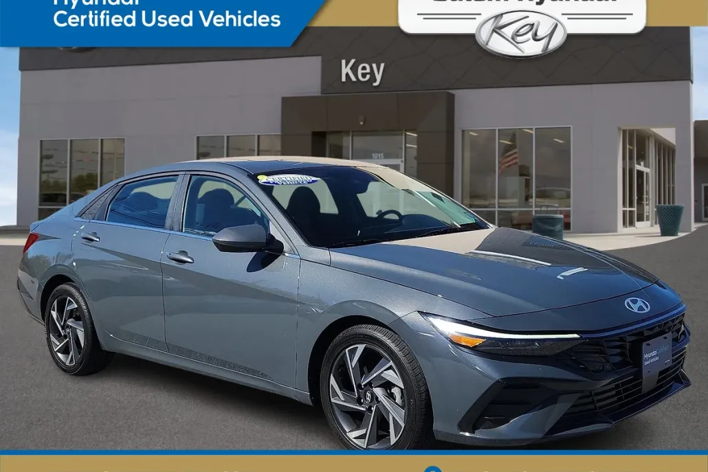 2024 Hyundai Elantra SEL Convenience photo 1