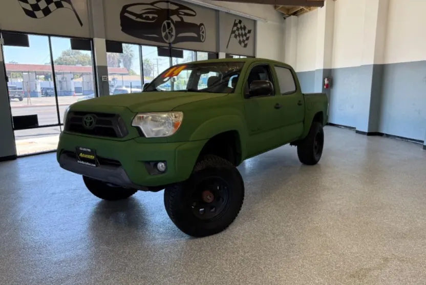2014 Toyota Tacoma Double Cab PreRunner photo 1