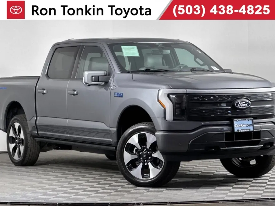 2024 Ford F-150 Lightning Platinum photo 1