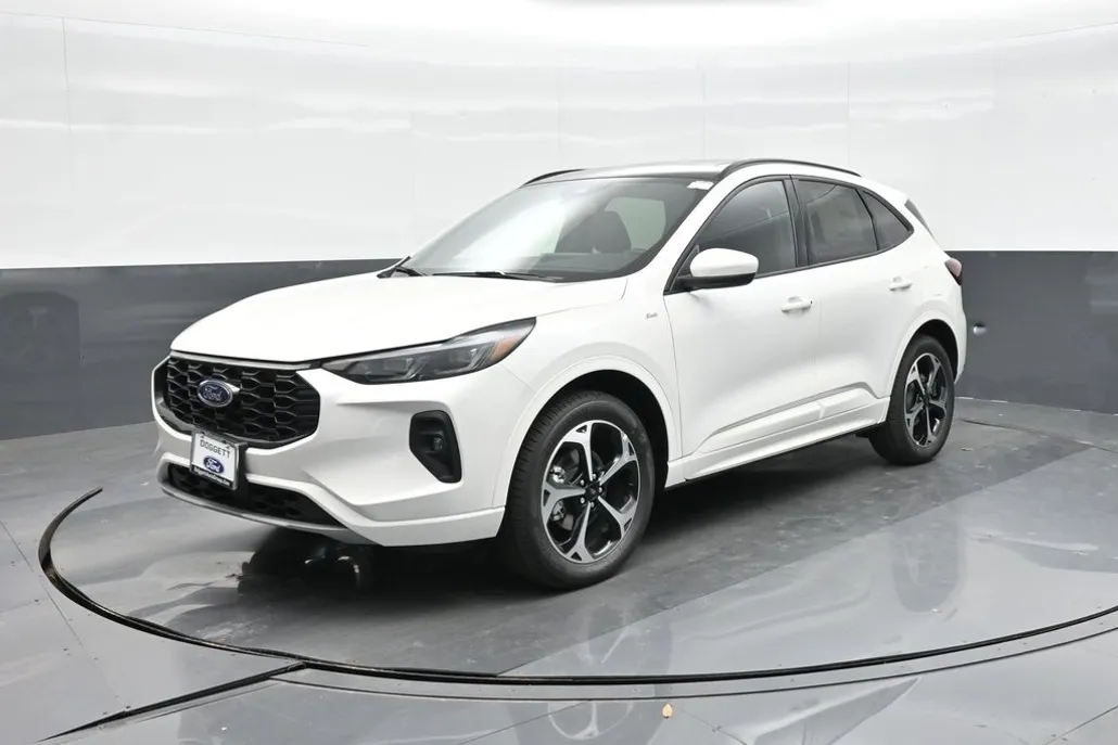 2025 Ford Escape ST-Line Elite photo 1
