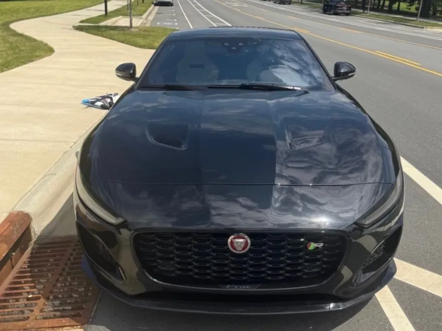 2021 Jaguar F-TYPE R photo 1