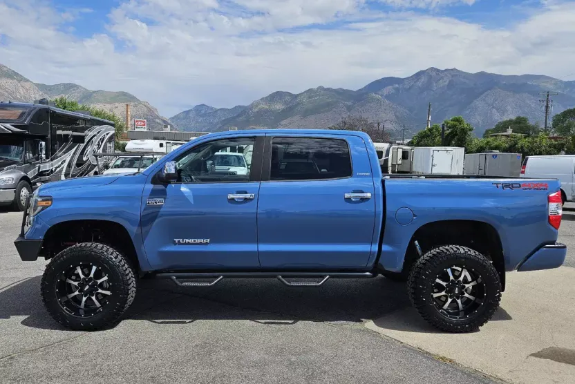 2019 Toyota Tundra Limited Grade photo 1