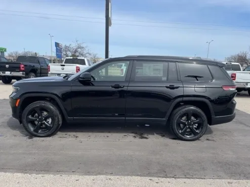 2025 Jeep Grand Cherokee Altitude X photo 4
