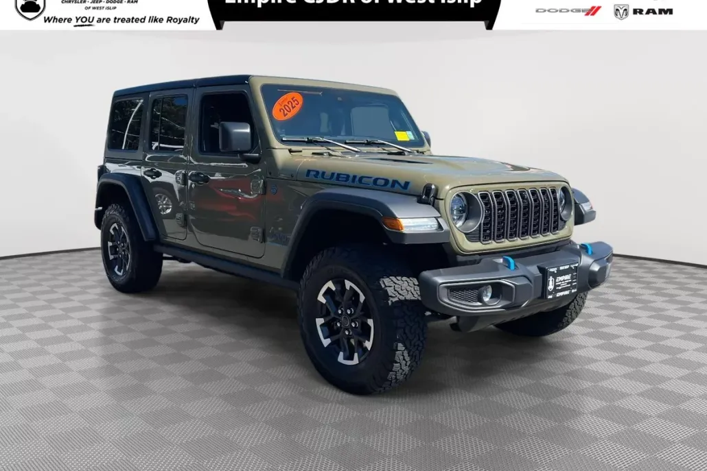 2025 Jeep Wrangler Rubicon 4xe photo 1