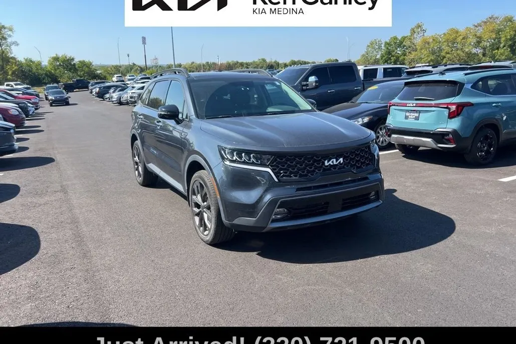 2022 Kia Sorento X-Line EX photo 1