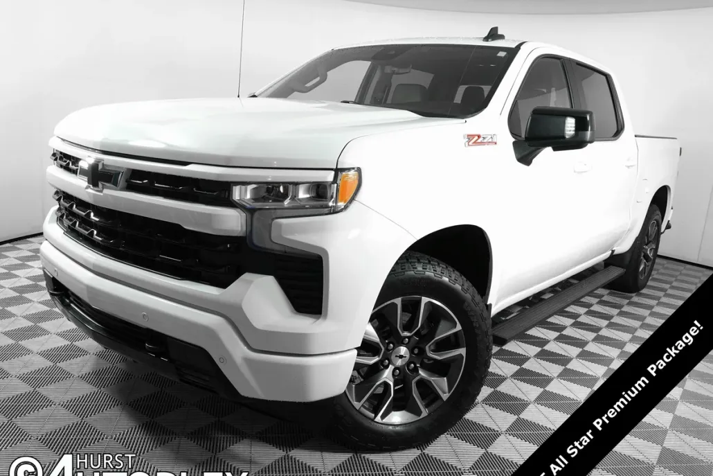 2024 Chevrolet Silverado 1500 RST photo 1
