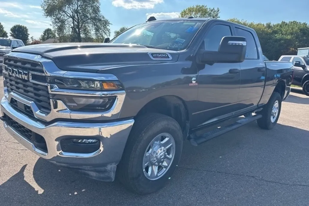 2025 Ram 2500 Tradesman photo 1