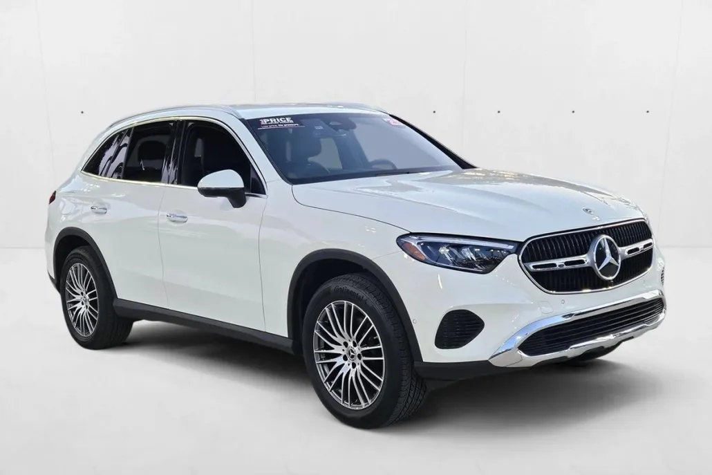 2025 Mercedes Benz GLC 300 photo 1