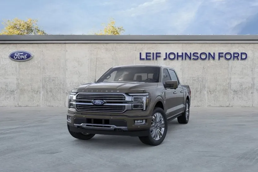 2025 Ford F-150 Platinum photo 1