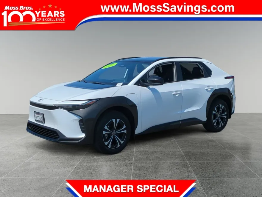 2024 Toyota bZ4X XLE photo 1