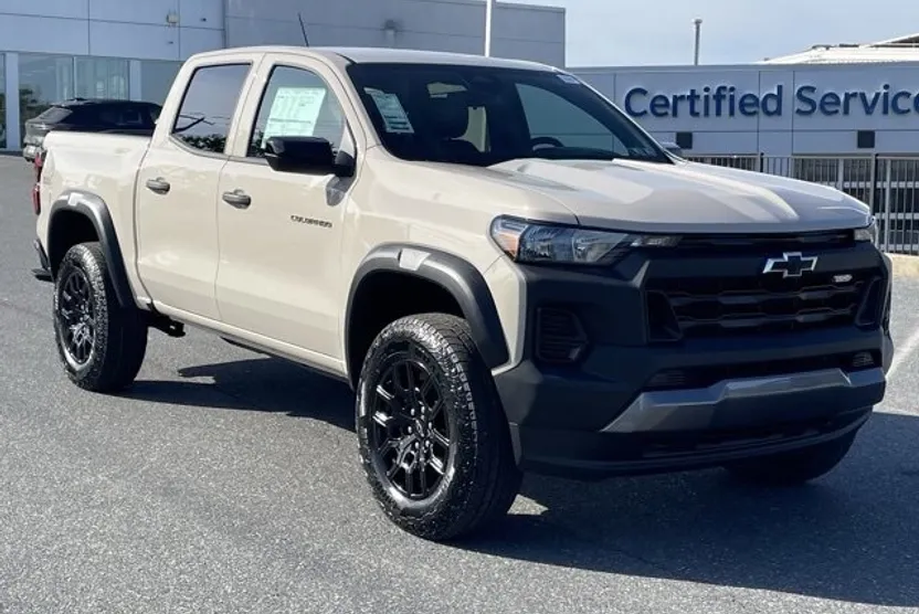 2026 Chevrolet Colorado Trail Boss photo 1