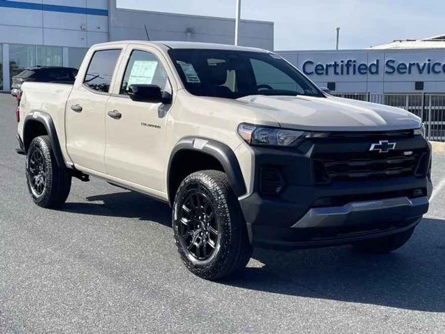 2026 Chevrolet Colorado Trail Boss photo 1