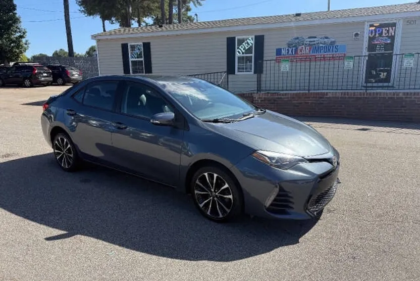 2019 Toyota Corolla XLE XSE photo 1