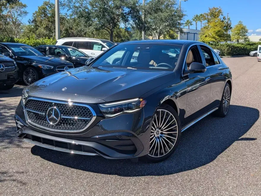 2025 Mercedes Benz E 350 4MATIC Sedan photo 1