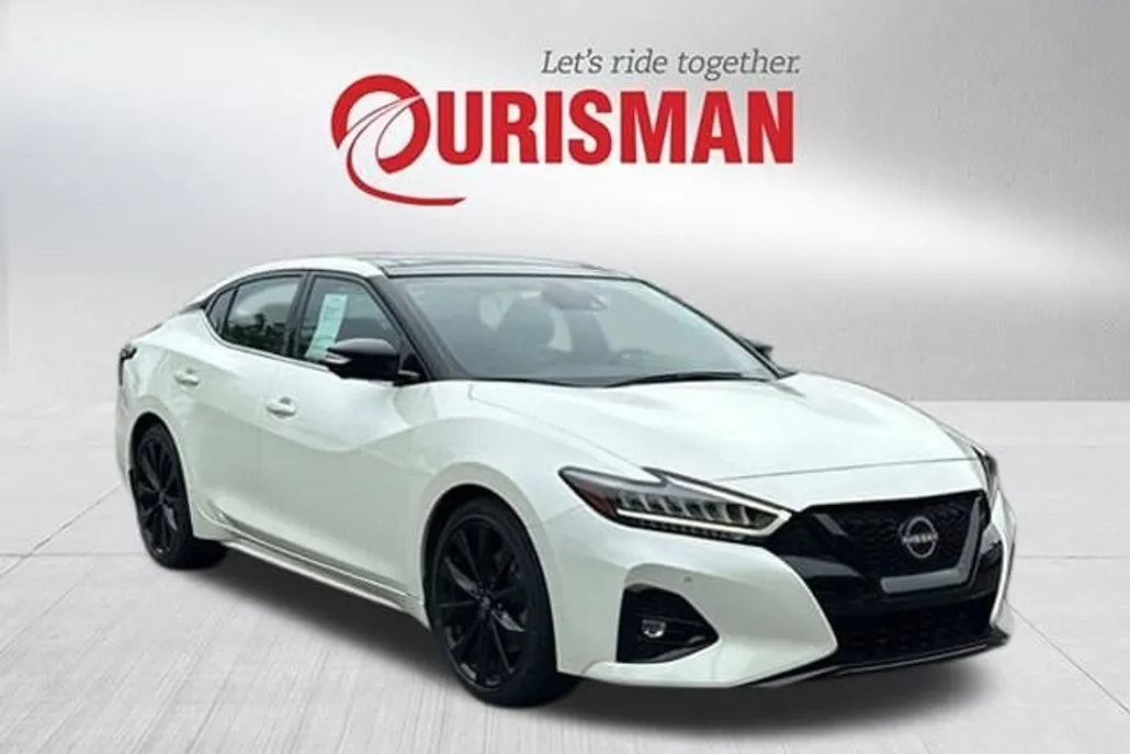 2023 Nissan Maxima SR photo 1