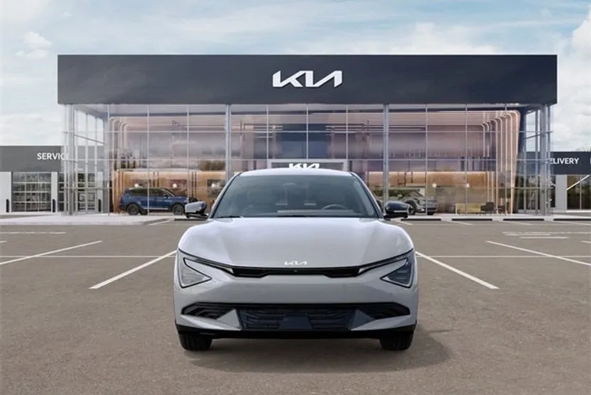 2025 Kia EV6 Wind photo 1
