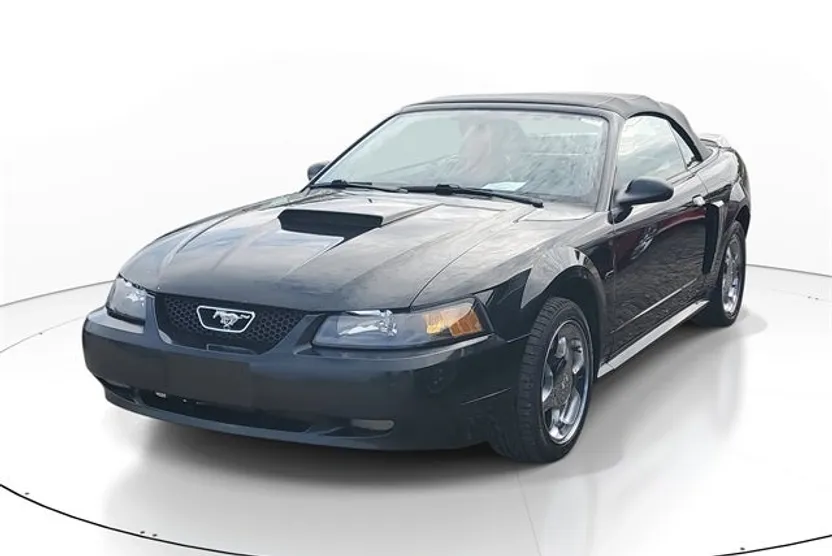 2000 Ford Mustang GT photo 1