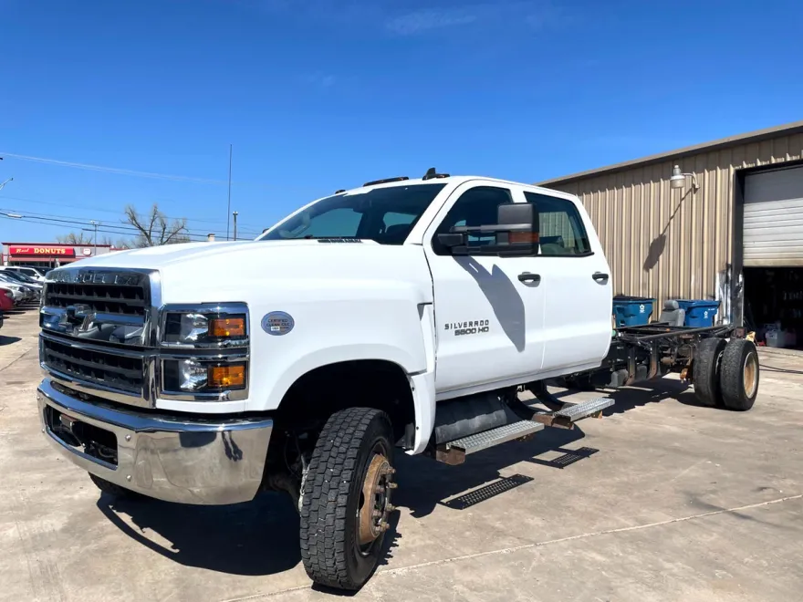 2020 Chevrolet Silverado 6500HD photo 1
