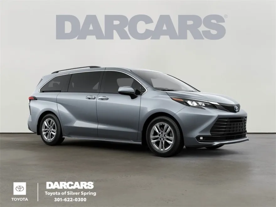 2025 Toyota Sienna XLE photo 1