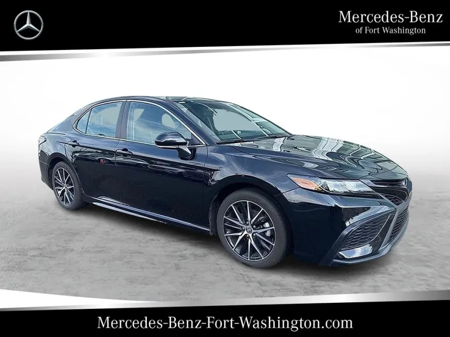 2023 Toyota Camry SE photo 1