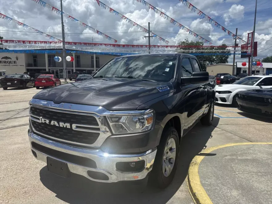 2019 Ram 1500 Laramie photo 1