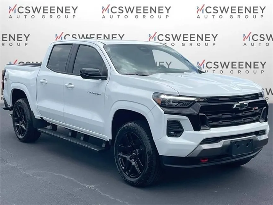 2025 Chevrolet Colorado Z71 photo 1