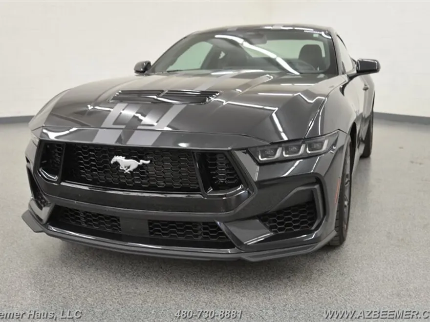 2024 Ford Mustang GT photo 1