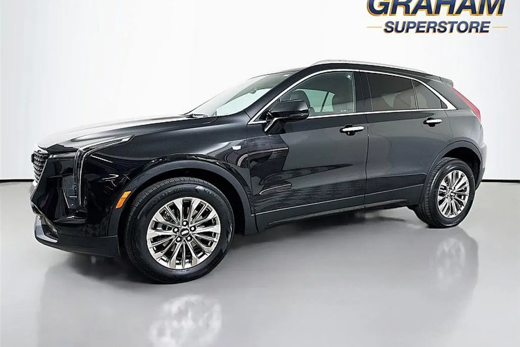 2024 Cadillac XT4 Premium Luxury photo 1