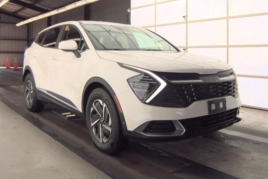 2025 Kia Sportage Hybrid LX photo 1